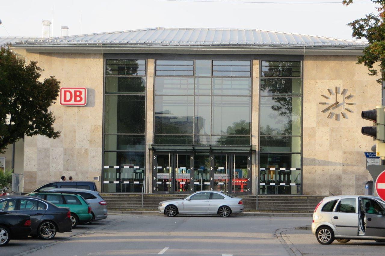 001 - Kapitel 1 - Bahnhof Rosenheim